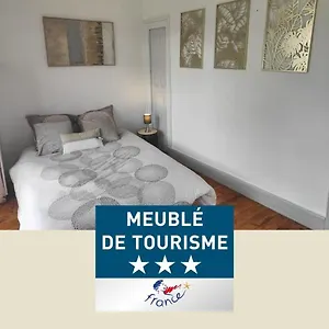 https://le-paradis-perd.hotels-rhonealpes.com