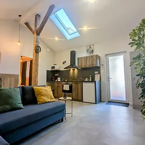 https://latelier-riorges.hotels-rhonealpes.com